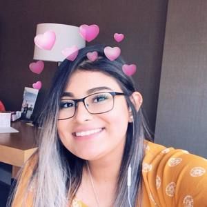 Meet your Posher, Valeria